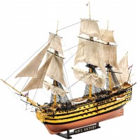 Купить сборная модель Revell Battle of Trafalgar (1:225): цена от 1680 грн.