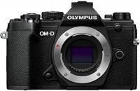 Купити фотоапарат Olympus OM-D E-M5 III body  за ціною від 45447 грн.