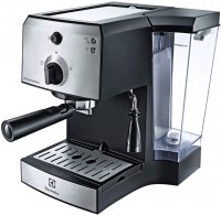Купити кавоварка Electrolux EasyPresso EEA111  за ціною від 5549 грн.