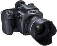 Купить фотоапарат Pentax 645Z kit: цена от 382707 грн.