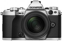 Купить фотоаппарат Olympus OM-D E-M5 II kit 12-40  по цене от 46490 грн.