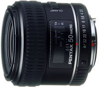 Купити об'єктив Pentax 50mm f/2.8 SMC DFA Macro  за ціною від 20369 грн.