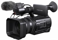 Купити відеокамера Sony HXR-NX100  за ціною від 85000 грн.