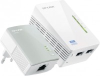 Купить powerline адаптер TP-LINK TL-WPA4220 KIT  по цене от 2273 грн.